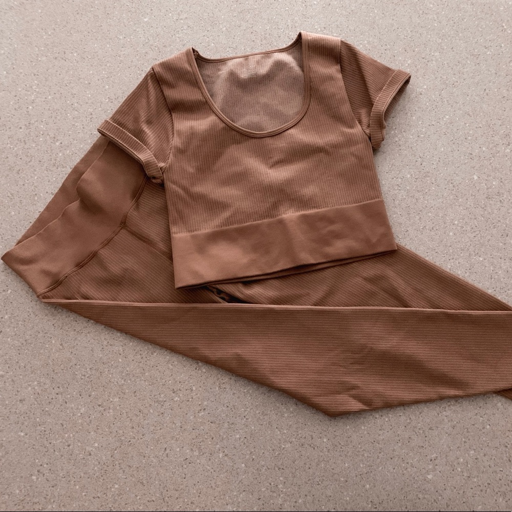 Aerie Offline Ribbed Legging & Cropped Tee Set